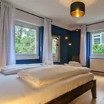 Apartamento 65qm Altbaucharme Mit Zwei Balkonen *