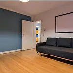 Apartamento 65qm Altbaucharme Mit Zwei Balkonen