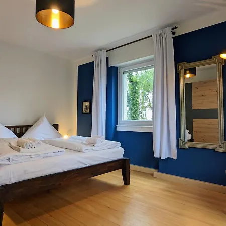 Apartamento 65qm Altbaucharme Mit Zwei Balkonen