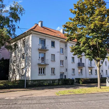 65qm Altbaucharme Mit Zwei Balkonen Apartamento Karlsruhe