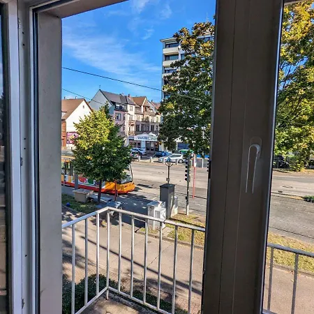 Apartamento 65qm Altbaucharme Mit Zwei Balkonen