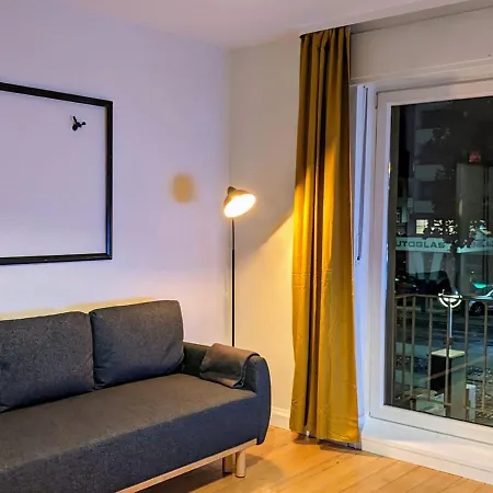 65qm Altbaucharme Mit Zwei Balkonen * Καρλσρούη