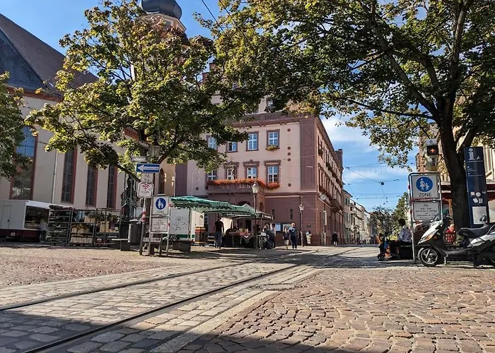 Apartamento 65qm Altbaucharme Mit Zwei Balkonen Karlsruhe