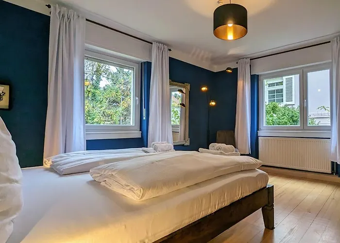 Apartamento 65qm Altbaucharme Mit Zwei Balkonen *