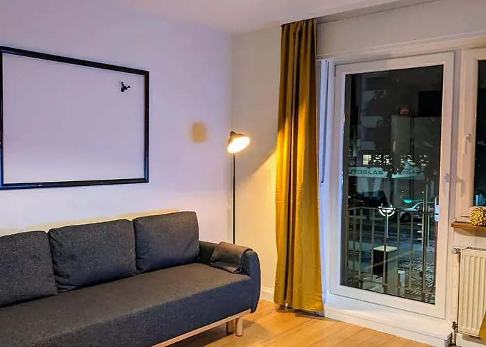 65qm Altbaucharme Mit Zwei Balkonen * Karlsruhe